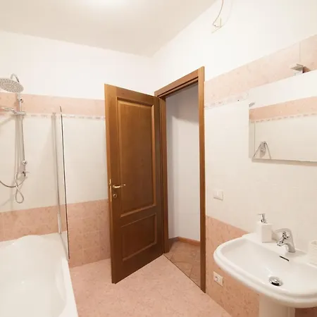 Ca Del Sole 4* سيرّافالّي سكريفِيا